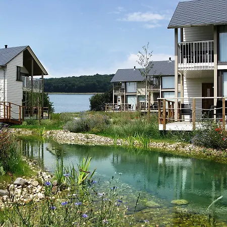 Holiday Home Golden Lakes Village.6 *