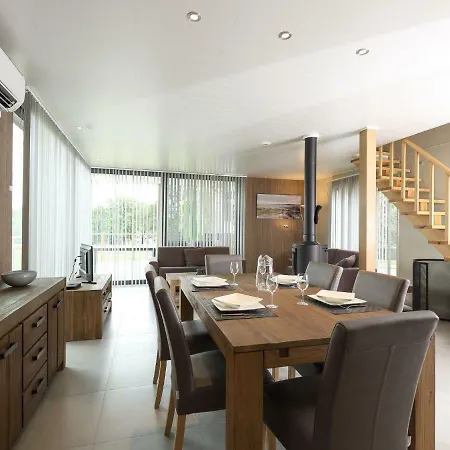 Holiday Home Golden Lakes Village.6 * Gratiere